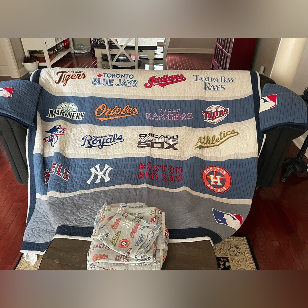 Classic Pottery Barn Teen MLB Quilt, sheet set, and shams.